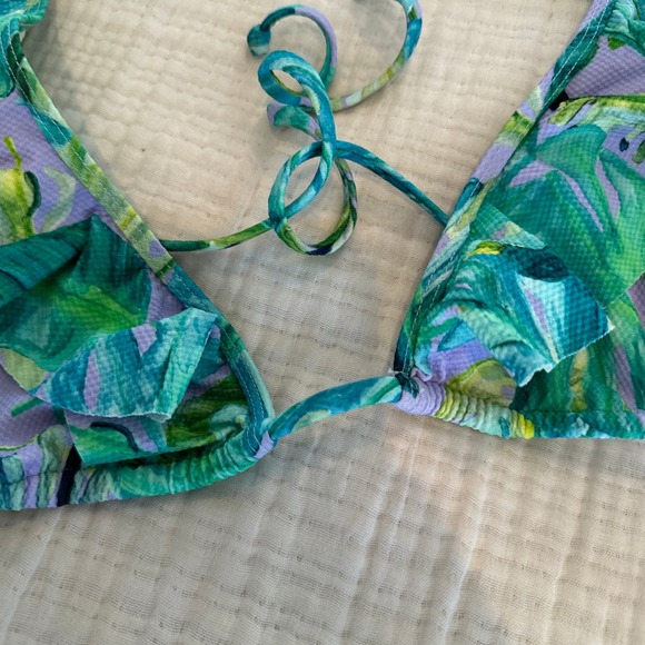 Lovers + Friends Good Vibes Triangle Bikini Top Size Medium - Picture 3 of 6